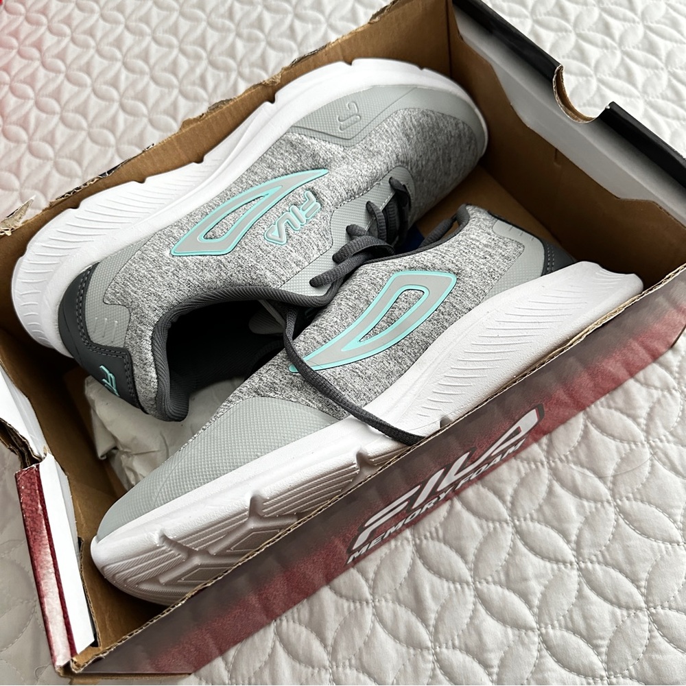 NWT Fila Memory Trexan Memory Foam Women’s Athletic Sneakers size 8